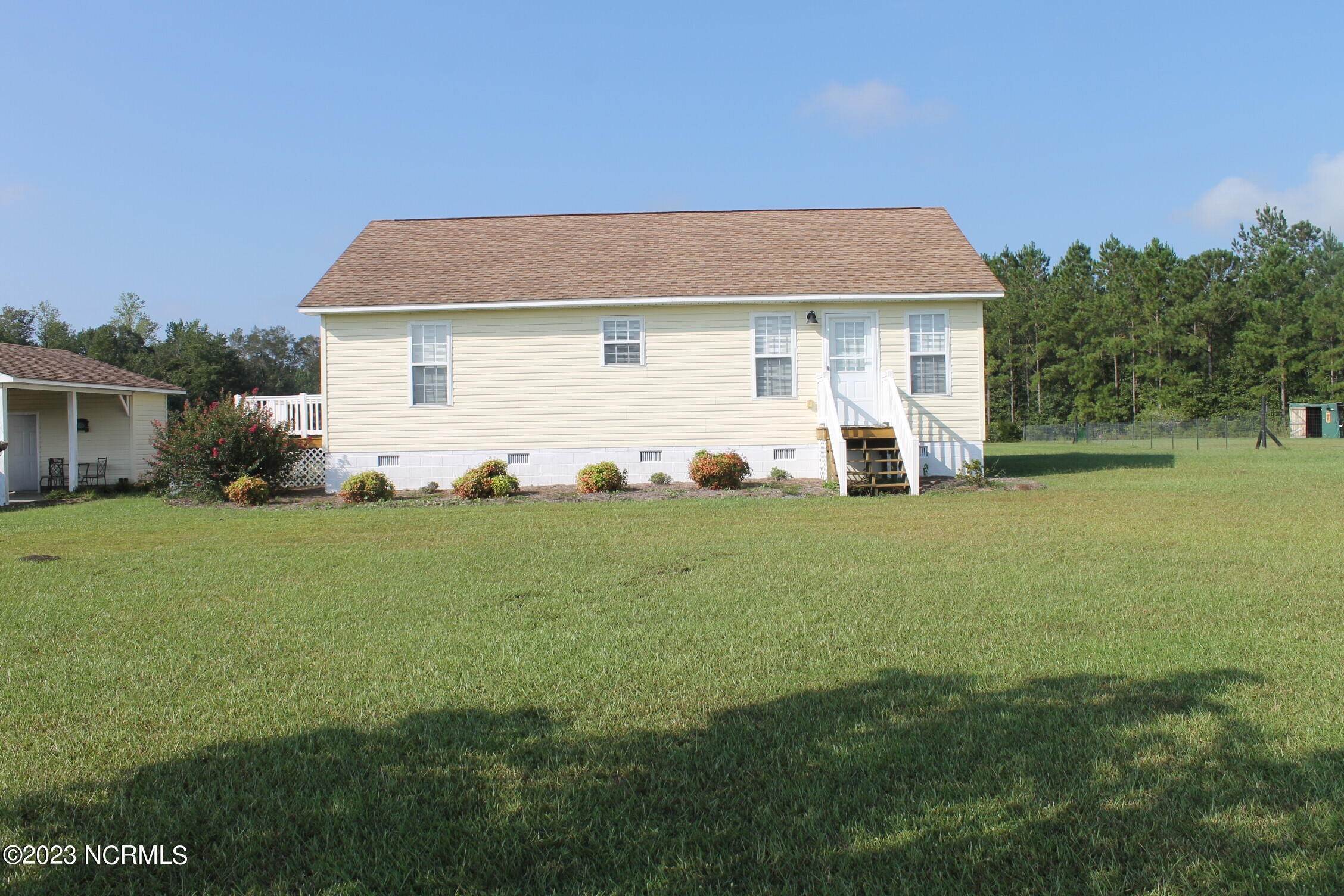 Single Family Homes для того Продажа на 546 Thelma Boulevard Hallsboro, Северная Каролина 28442 Соединенные Штаты