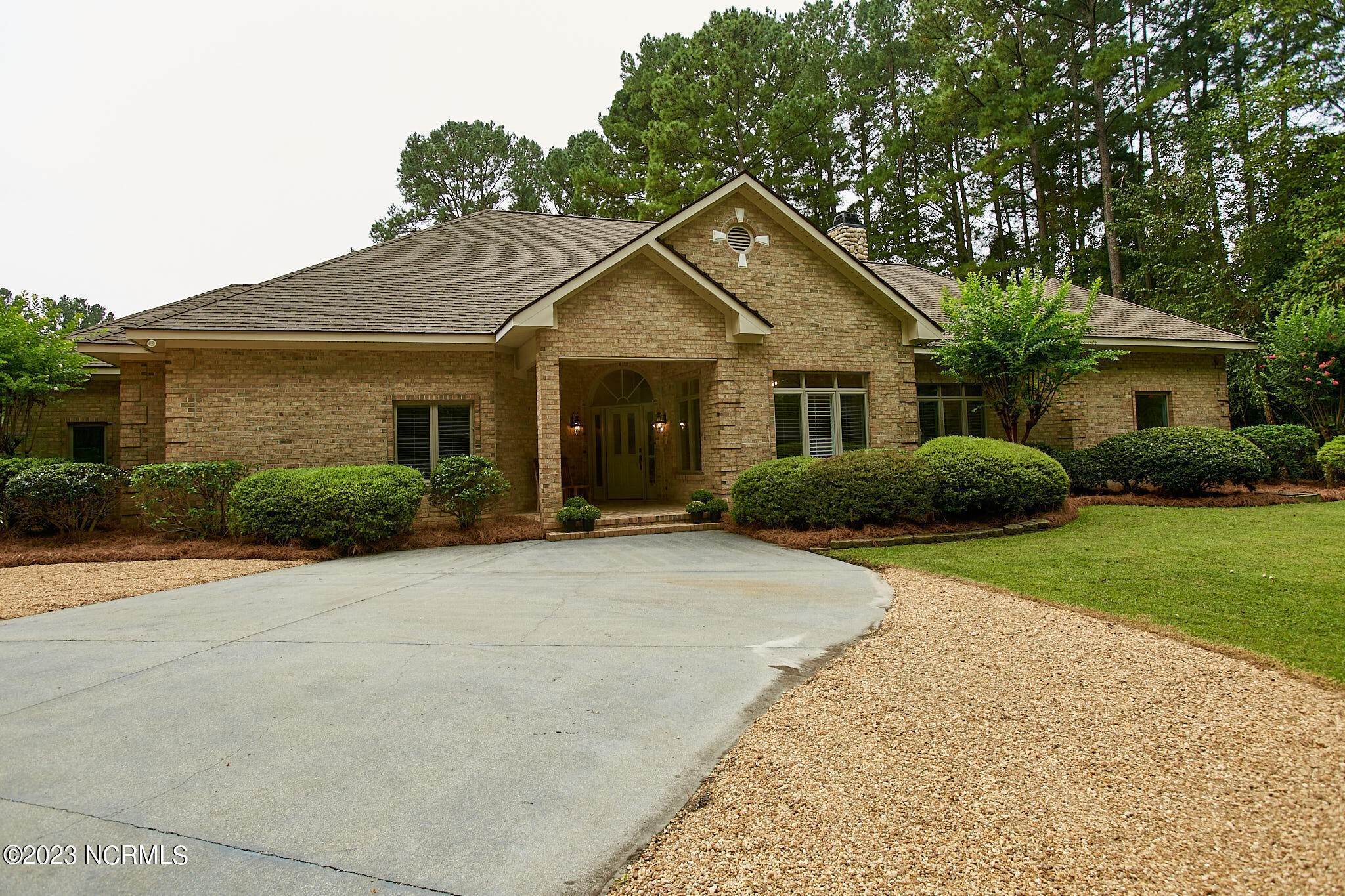 Single Family Homes для того Продажа на 7707 Town Creek Road Elm City, Северная Каролина 27822 Соединенные Штаты