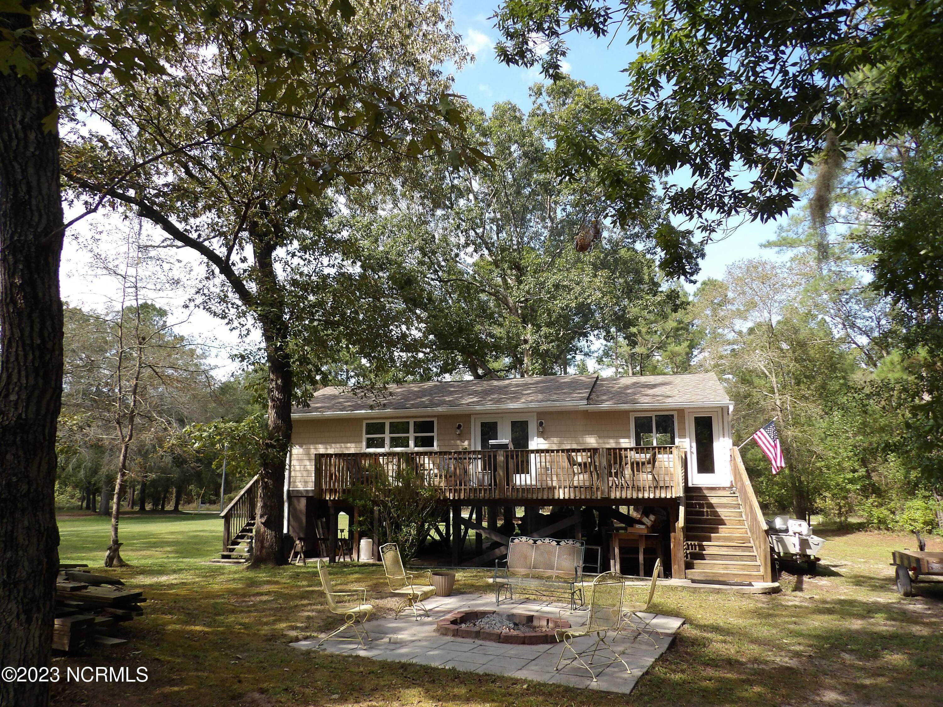 Single Family Homes для того Продажа на 472 River Birch Road Burgaw, Северная Каролина 28425 Соединенные Штаты