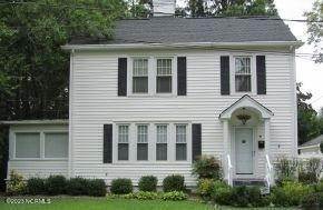 Single Family Homes à 304 Harding Street Greenville, Caroline du Nord 27858 États-Unis