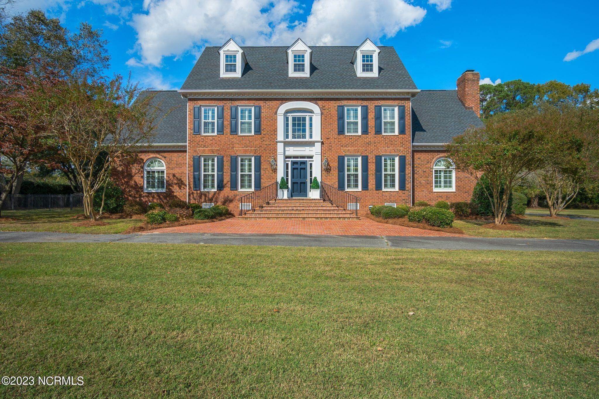 Single Family Homes for Sale at 3307 Quail Ridge Road Kinston, North Carolina 28504 United States