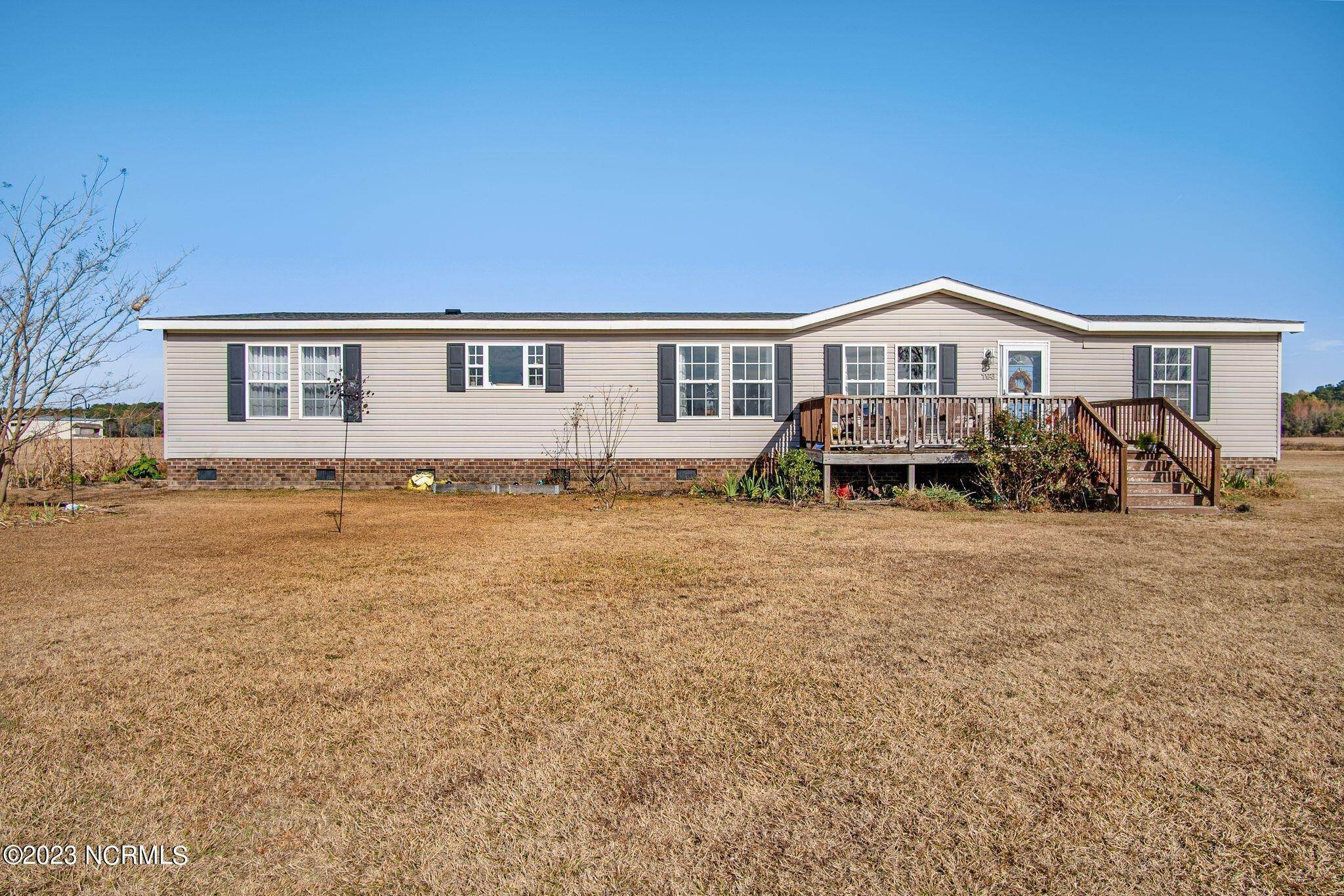 Manufactured Home for Sale at 193 Old Dover Road Dover, North Carolina 28526 United States