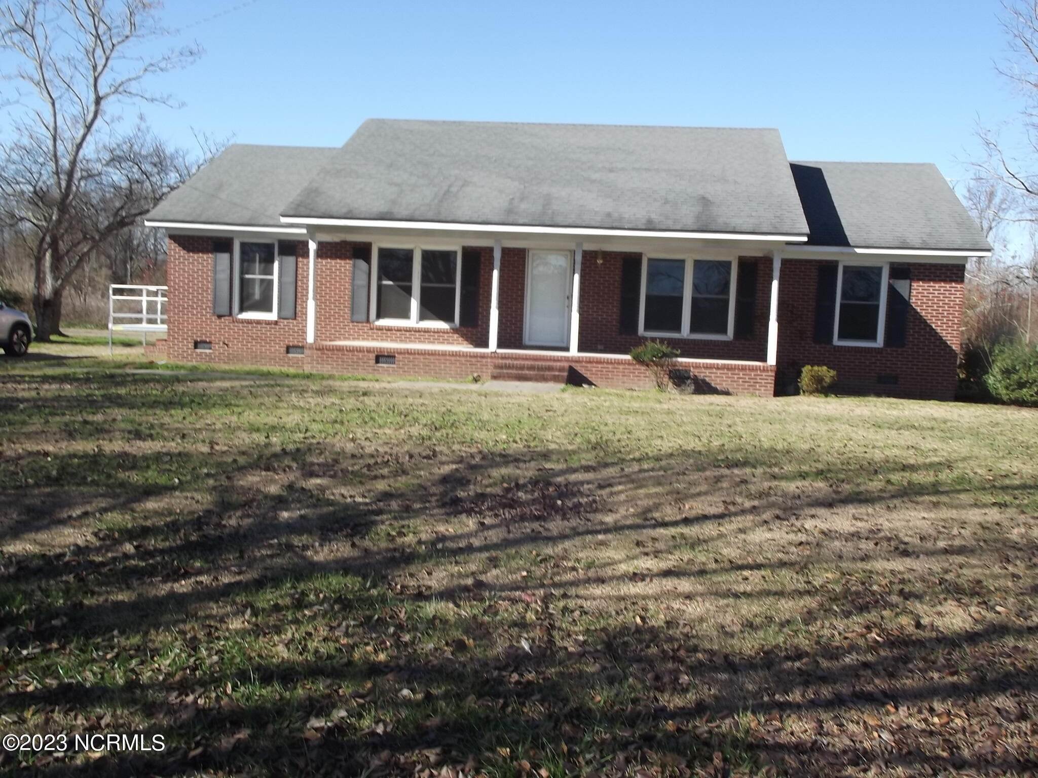 Single Family Homes for Sale at 1036 Wells Town Road Teachey, North Carolina 28464 United States