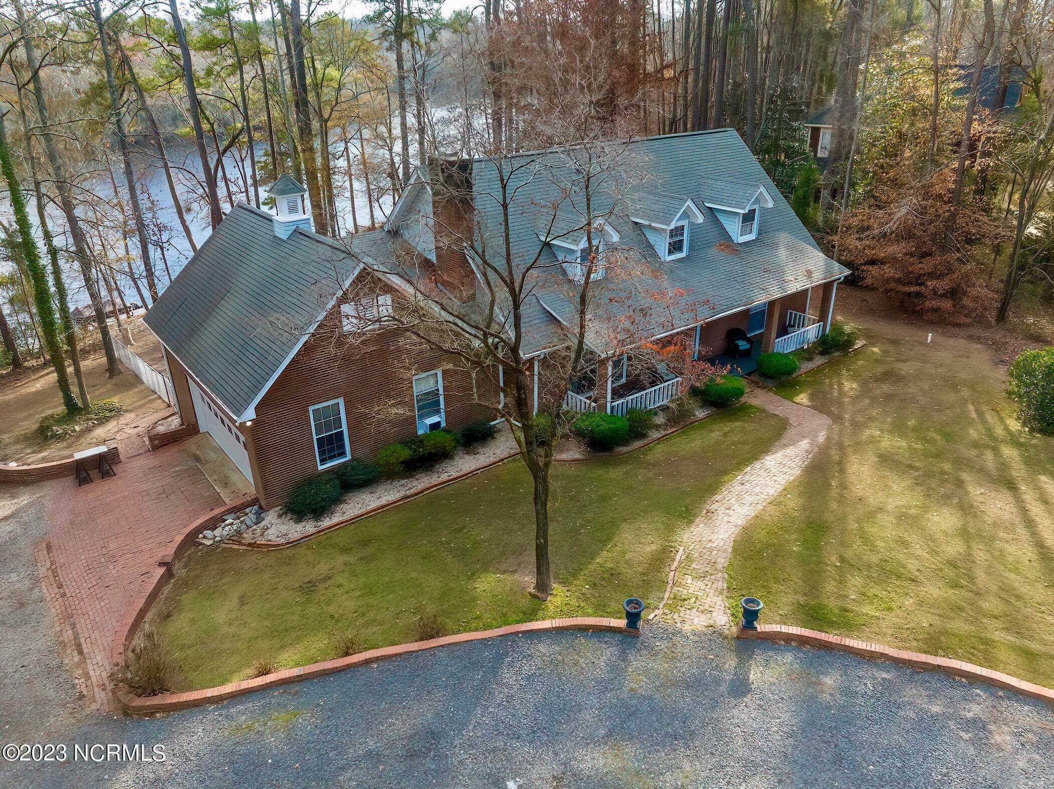 Single Family Homes для того Продажа на 187 Lakeside Drive Rockingham, Северная Каролина 28379 Соединенные Штаты