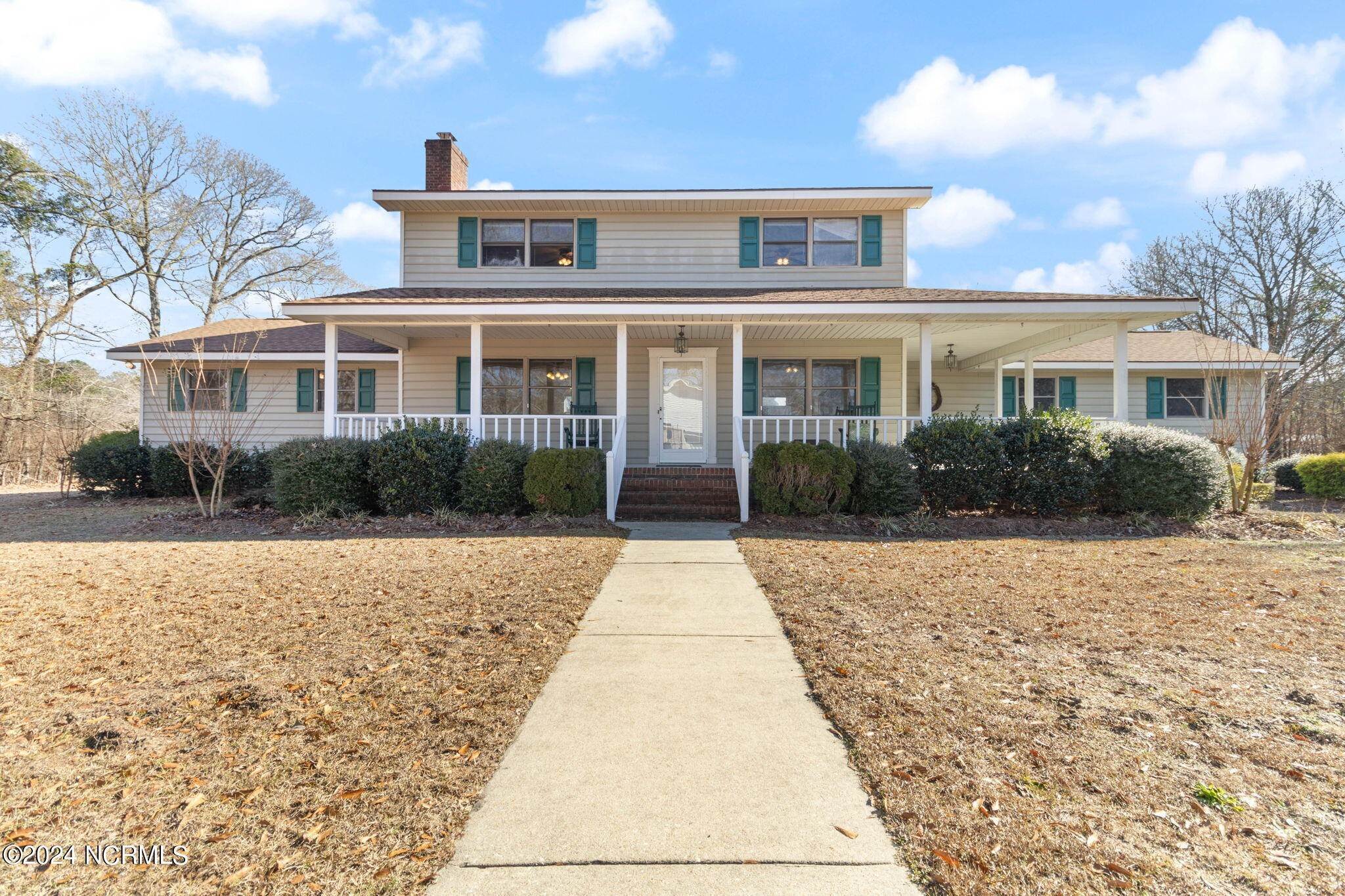 Single Family Homes 为 销售 在 104 Walker Street Elizabethtown, 北卡罗来纳州 28337 美国