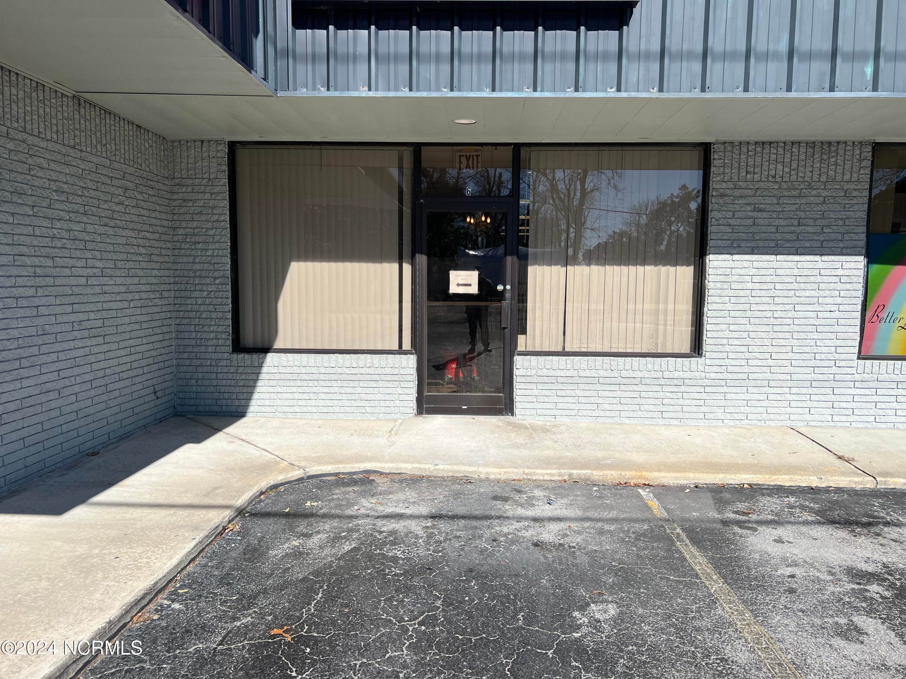 Commercial at 4010 Arendell Street Morehead City, North Carolina 28557 United States