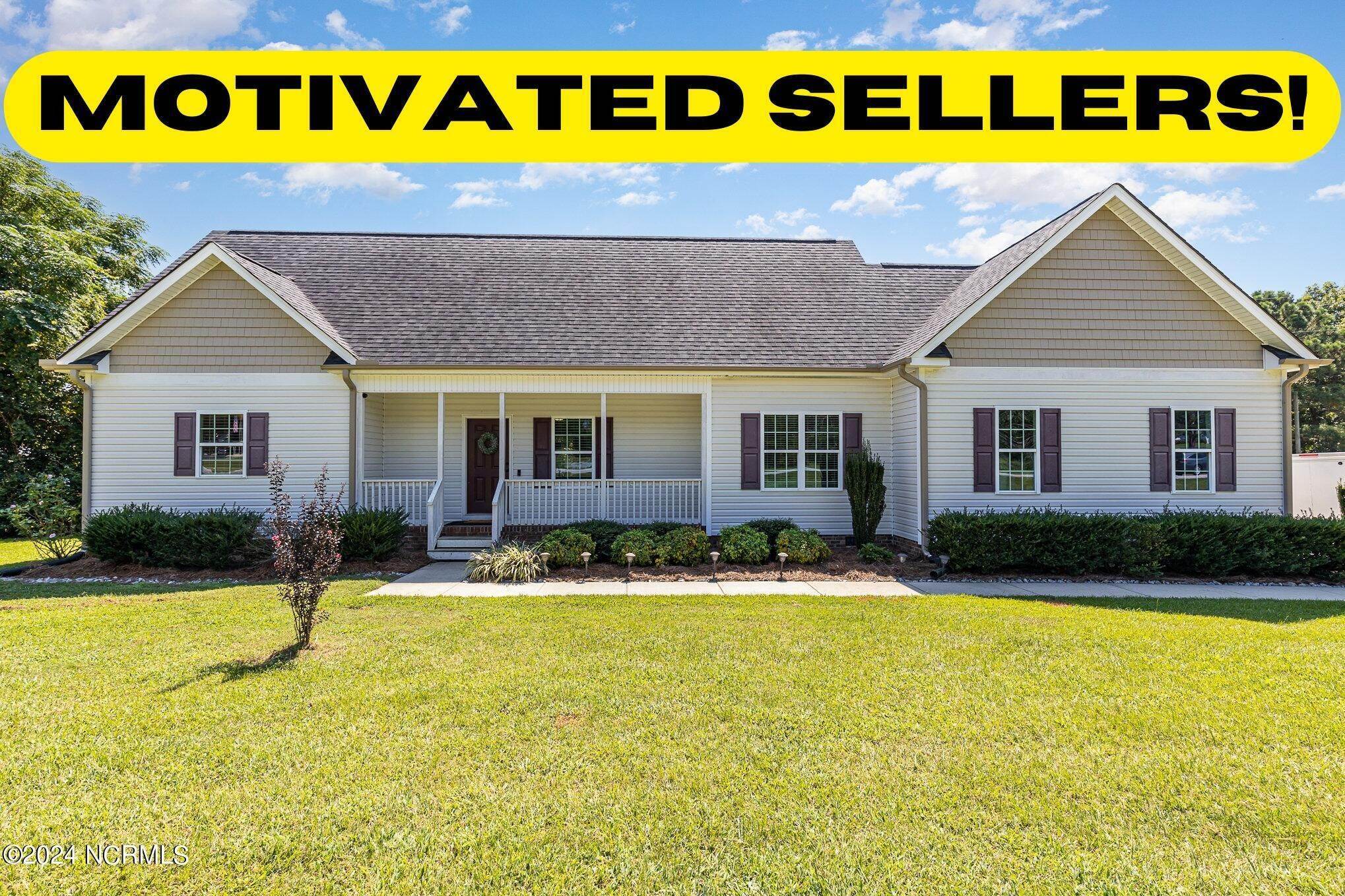 Single Family Homes для того Продажа на 410 Raeford Road Angier, Северная Каролина 27501 Соединенные Штаты