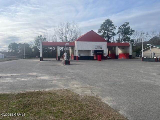 Commercial for Sale at 1007 Brown Street Chadbourn, North Carolina 28431 United States