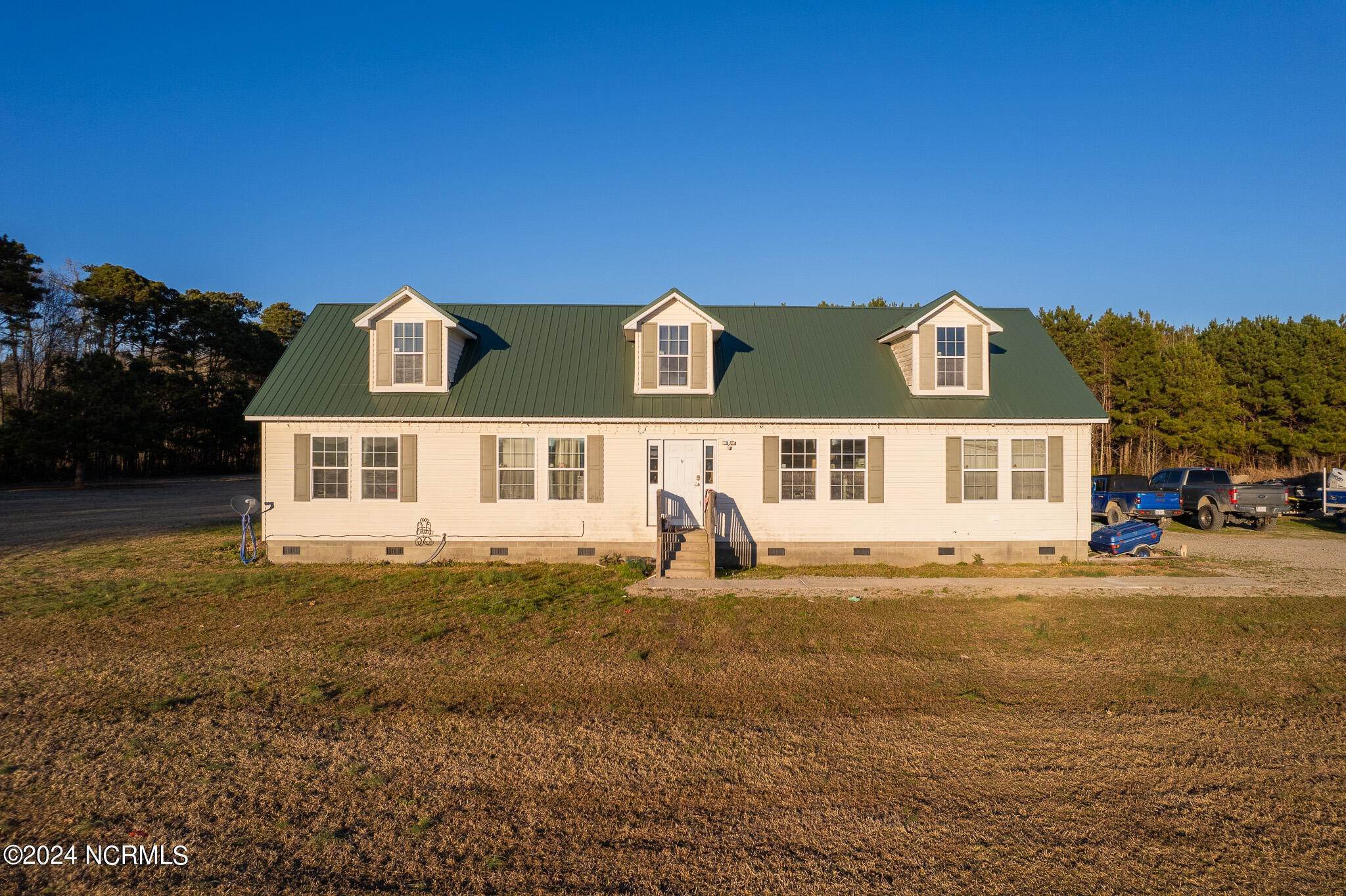 Single Family Homes для того Продажа на 217 Jacocks Lane Hertford, Северная Каролина 27944 Соединенные Штаты