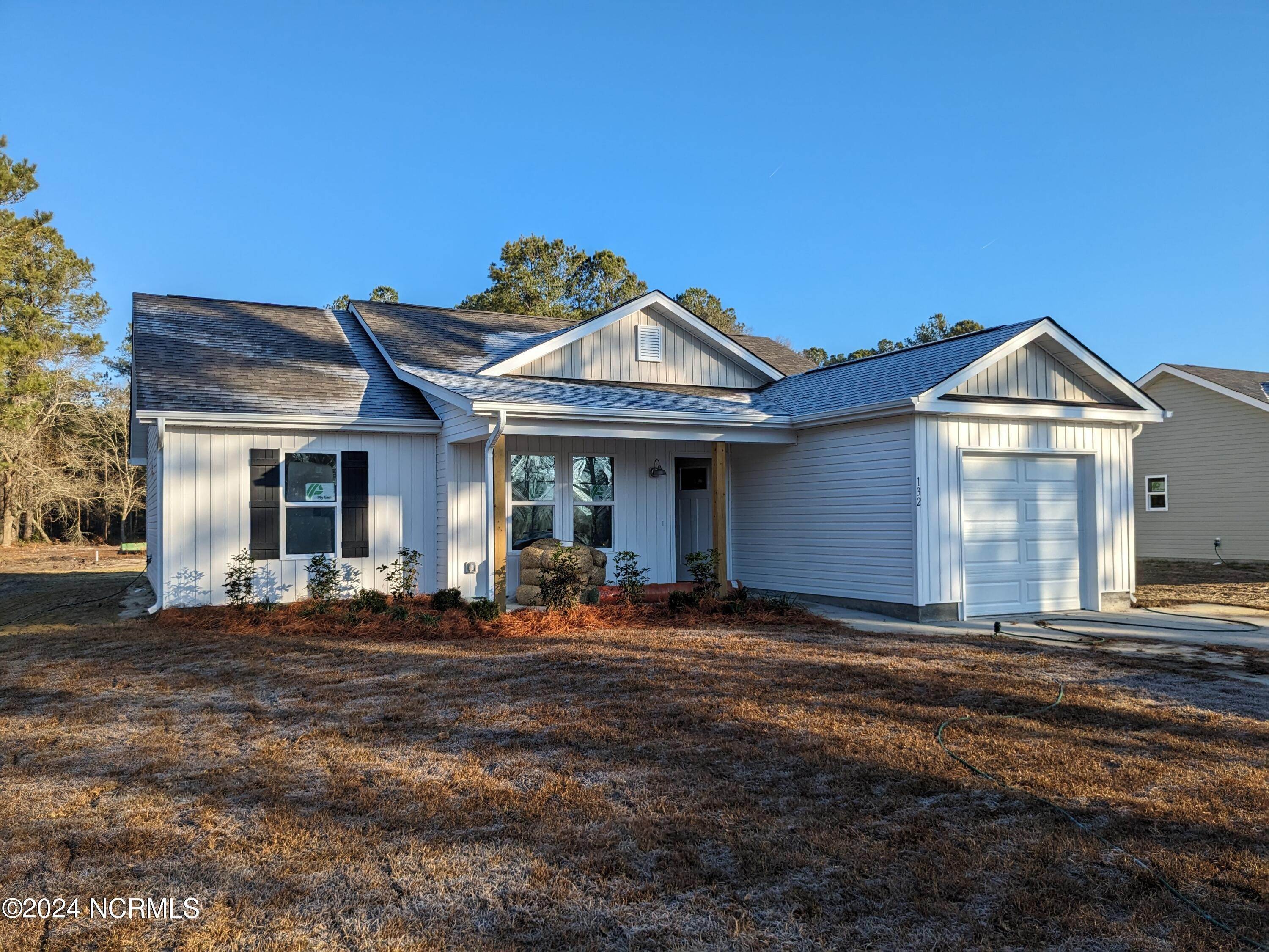 Single Family Homes для того Продажа на 132 Montague Road Currie, Северная Каролина 28435 Соединенные Штаты